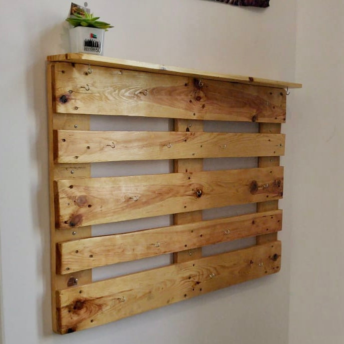 Pallet Wall Sports Equipment Mount